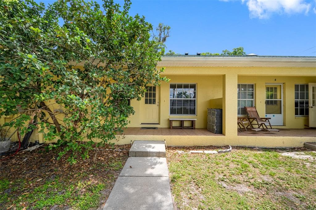 406 S BAYVIEW BOULEVARD UNIT 3 OLDSMAR, FL 34677
