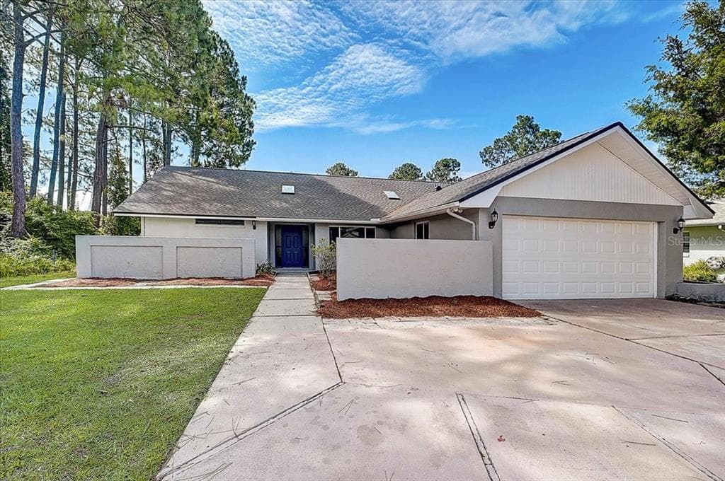 27 FOLCROFT LANE PALM COAST, FL 32137
