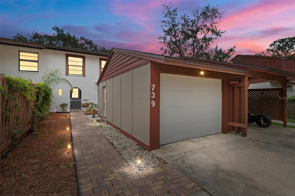 739 FAIRWOOD LANE CLEARWATER, FL 33759