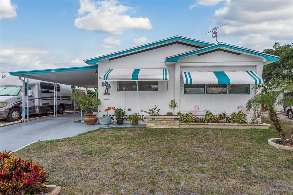 2035 PLEASURE DRIVE HOLIDAY, FL 34691
