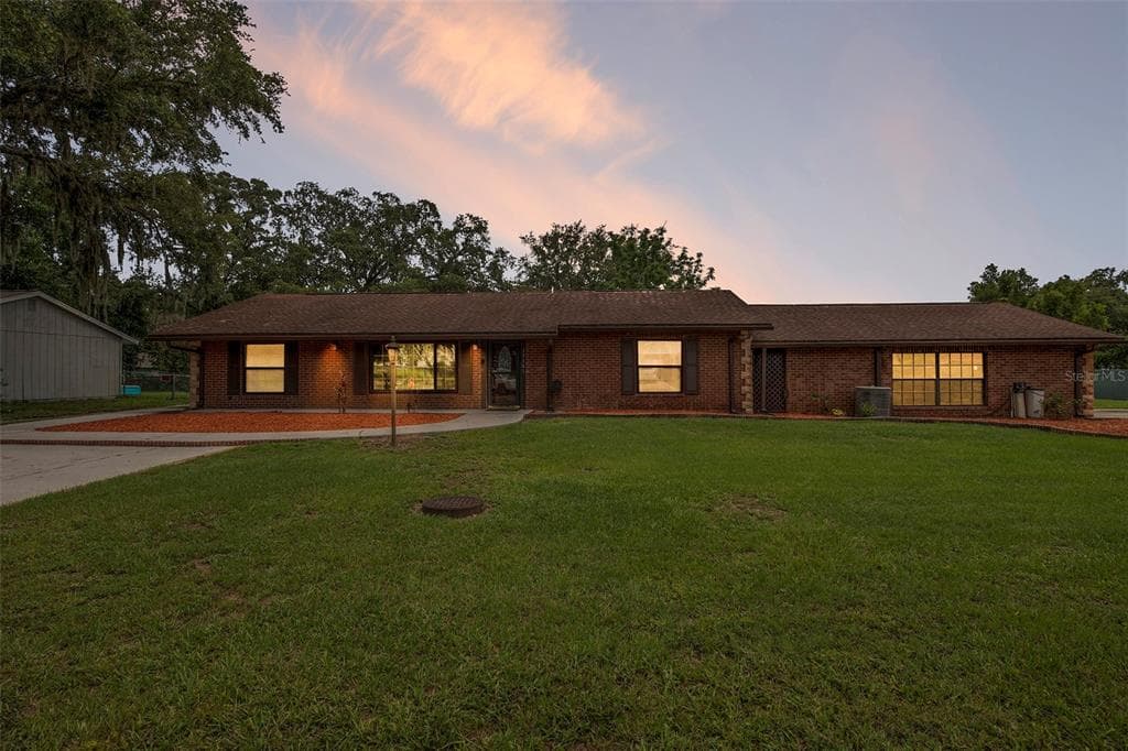 39501 MEADOWOOD LOOP