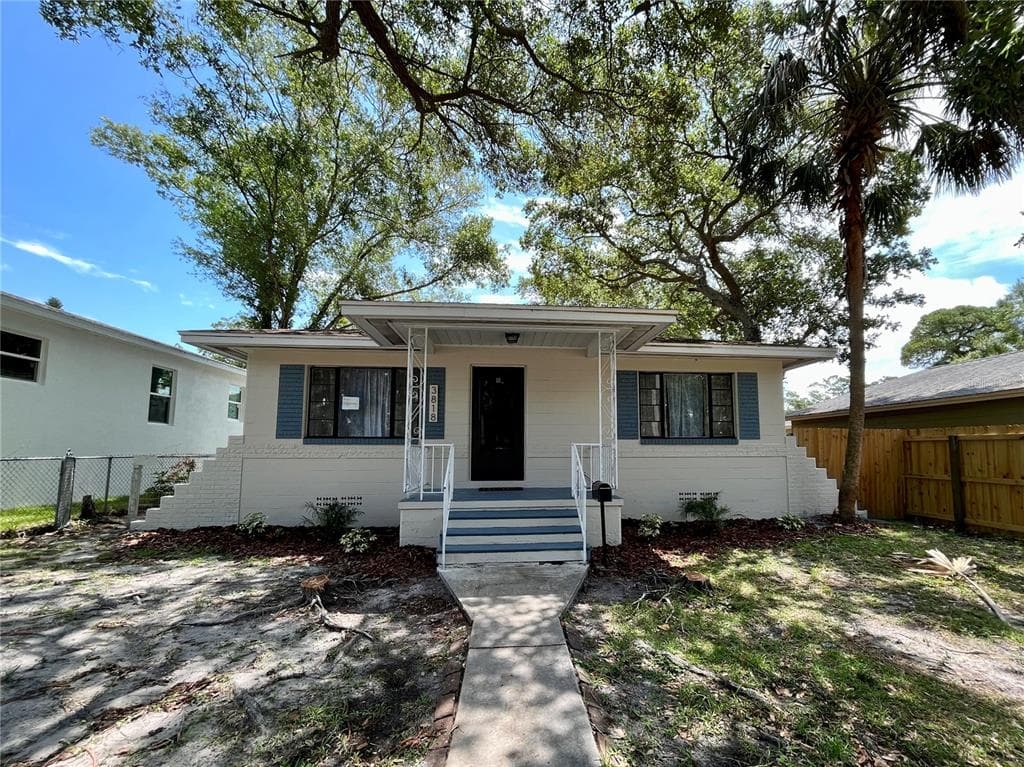 3818 DR MARTIN LUTHER KING JR ST S ST PETERSBURG, FL 33705