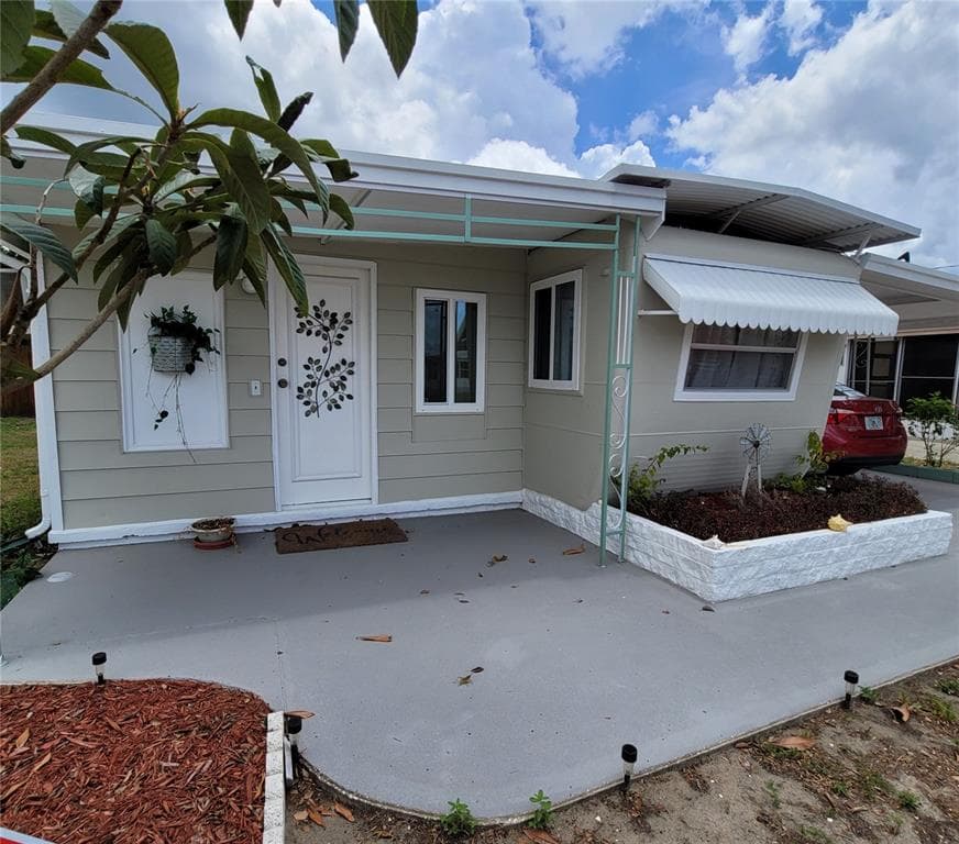 1826 ORANGE DRIVE HOLIDAY, FL 34691
