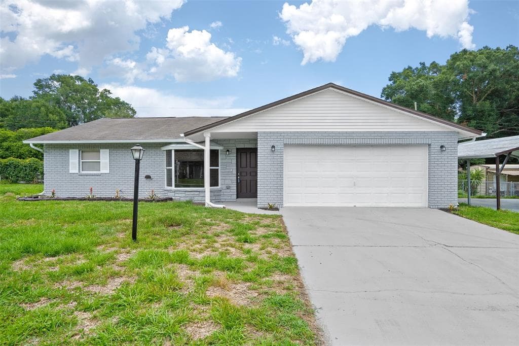 5904 WILSON DRIVE ZEPHYRHILLS, FL 33542