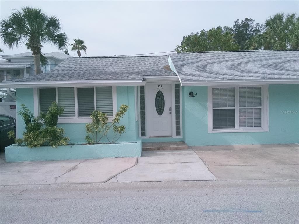 139 86TH TERRACE UNIT 1 TREASURE ISLAND, FL 33706