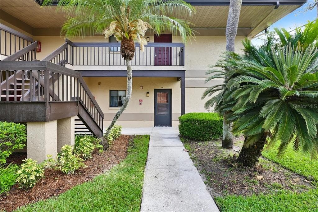 2669 SABAL SPRINGS CIRCLE UNIT R-106 CLEARWATER, FL 33761