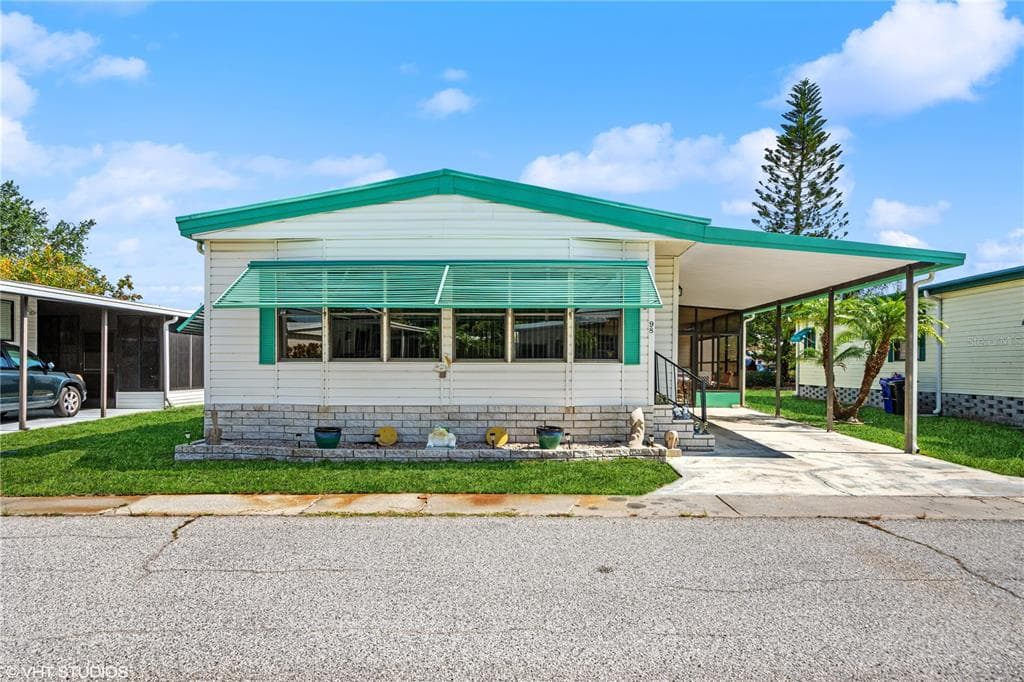 98 DOLPHIN DRIVE N OLDSMAR, FL 34677