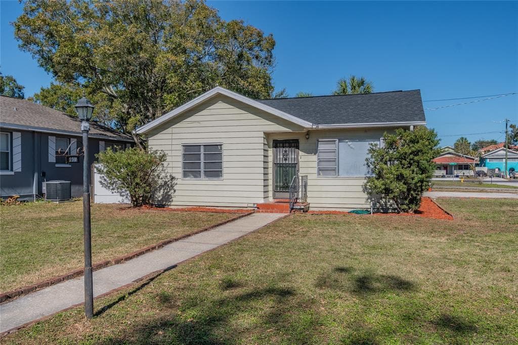 2501 W FIG STREET TAMPA, FL 33609