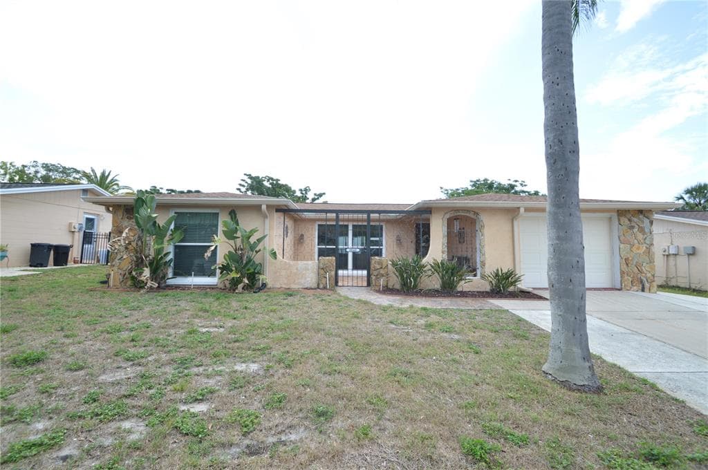 9040 RAINBOW LANE