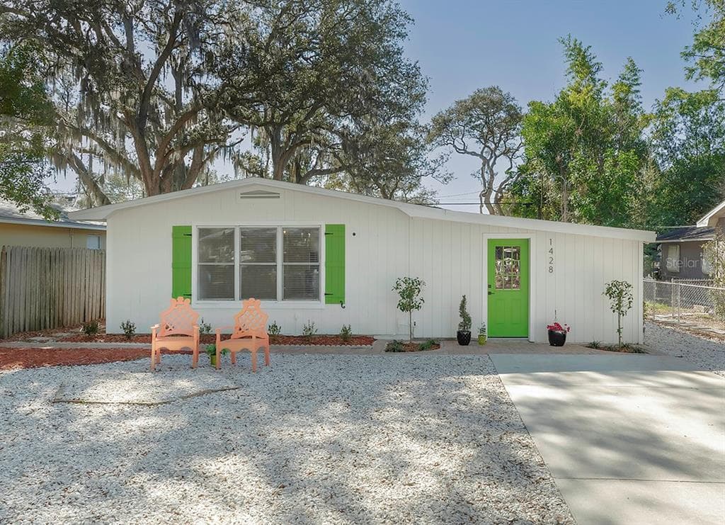 1428 ILLINOIS AVENUE PALM HARBOR, FL 34683