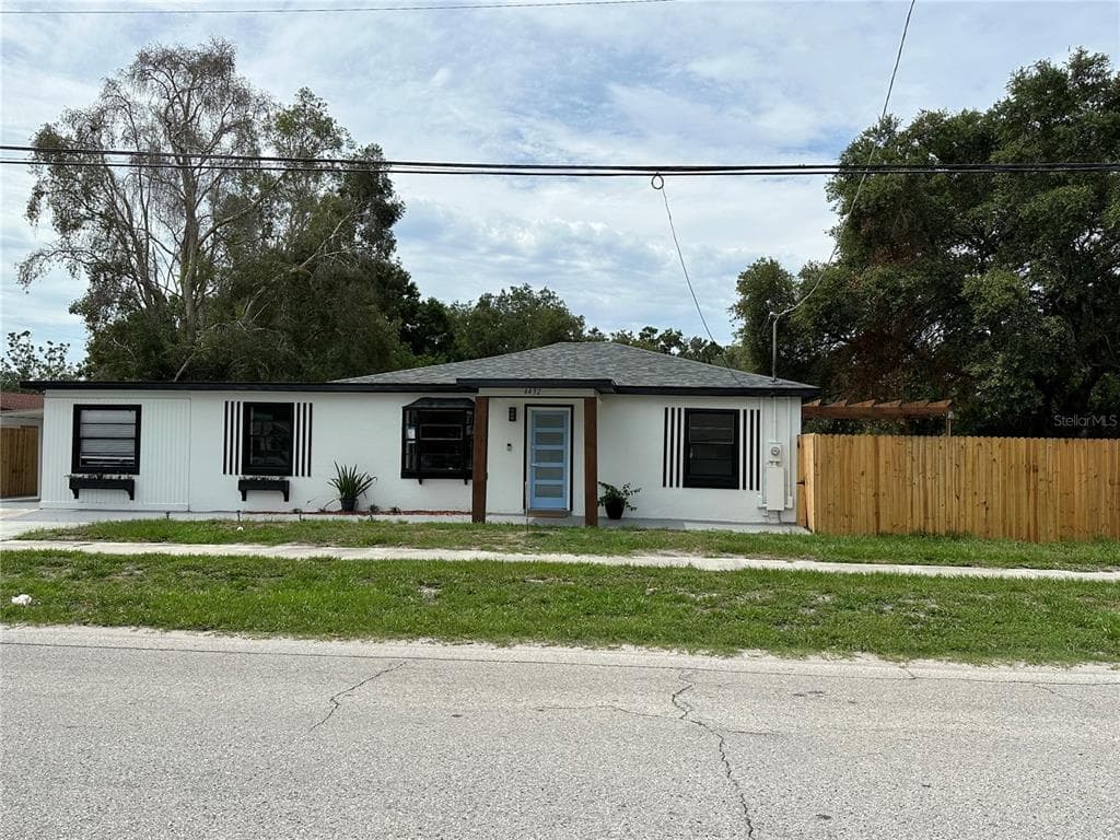 4432 W MCCOY STREET