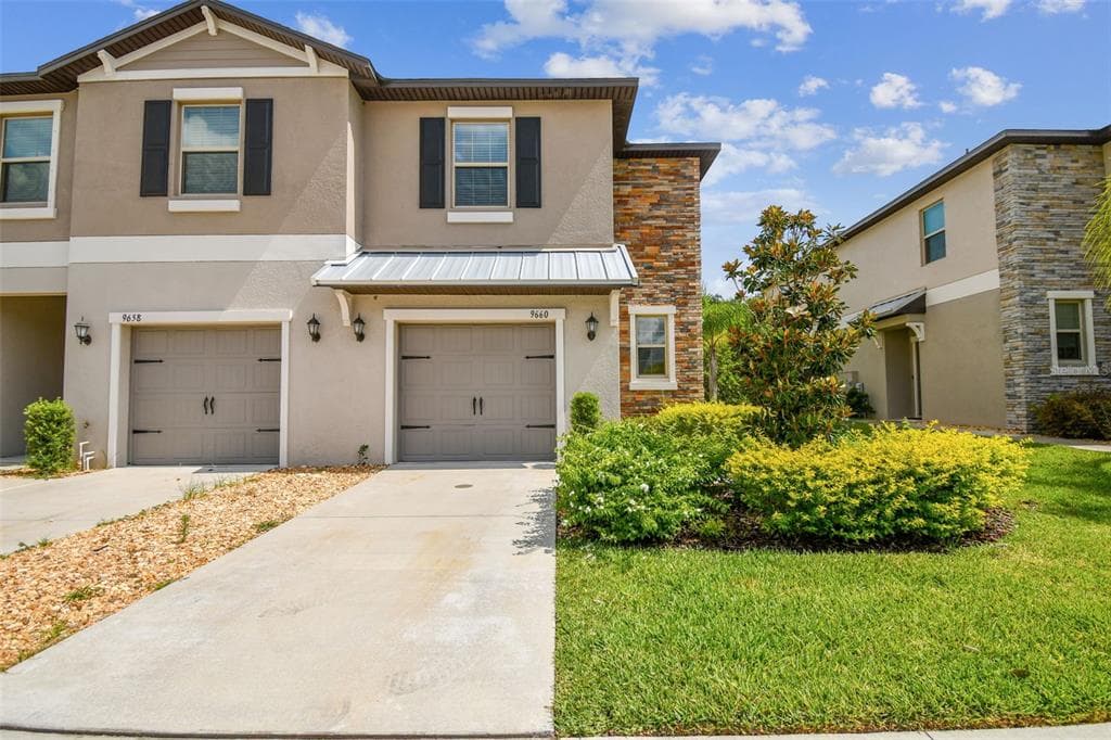9660 PEMBROOKE PINES DRIVE SUN CITY CENTER, FL 33573