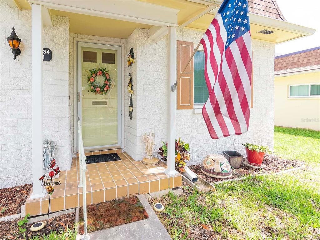 1634 S LAKE AVENUE UNIT 1 CLEARWATER, FL 33756