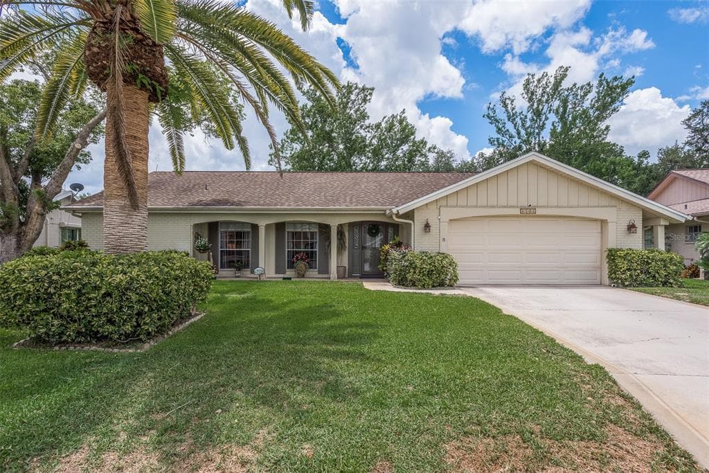 8502 VILLAGE MILL ROW HUDSON, FL 34667