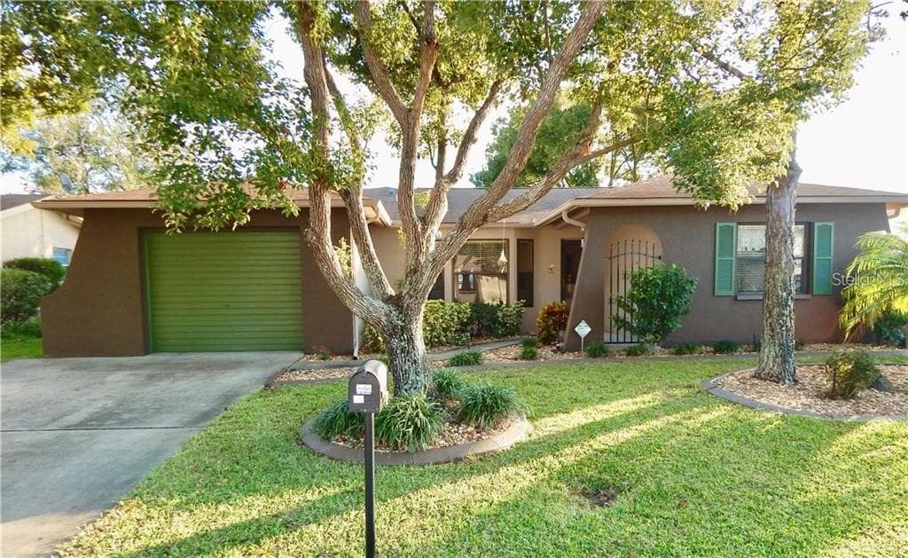 8220 WESTFIELD DRIVE PORT RICHEY, FL 34668