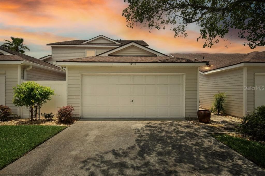 21501 WOODSTORK LANE LUTZ, FL 33549