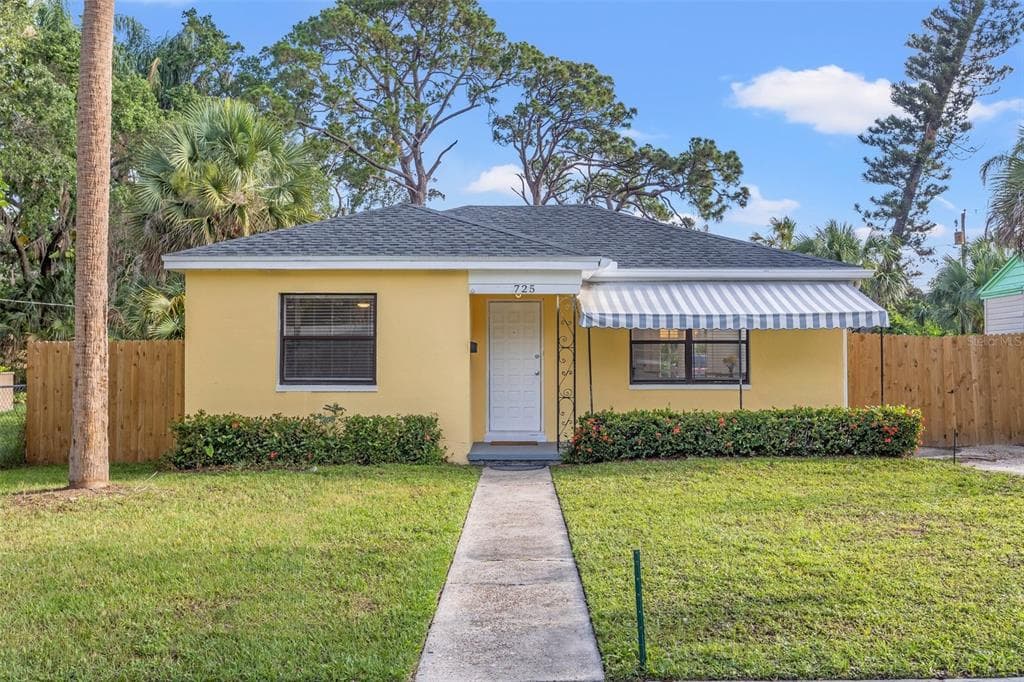 725 28TH AVENUE S ST PETERSBURG, FL 33705