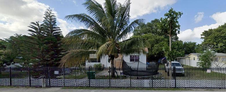 1941 NW 51ST STREET MIAMI, FL 33142