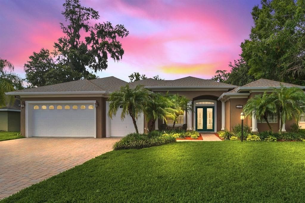 1727 OAKWOOD ESTATES DRIVE PLANT CITY, FL 33563