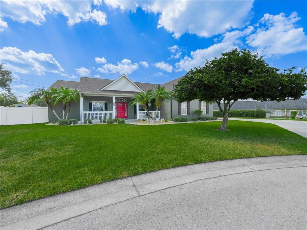 1501 SMYRNA PLACE PLANT CITY, FL 33563