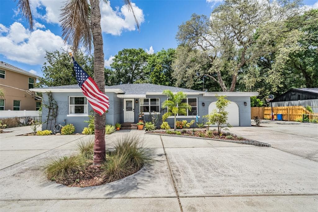 1314 E CONOVER STREET TAMPA, FL 33603