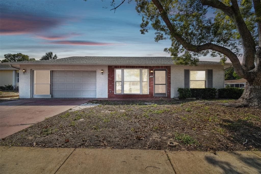 11611 BEAR PAW LANE PORT RICHEY, FL 34668