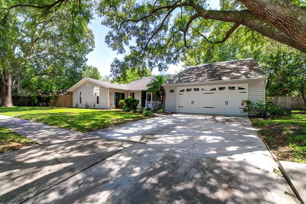 17704 RIVENDEL ROAD LUTZ, FL 33549