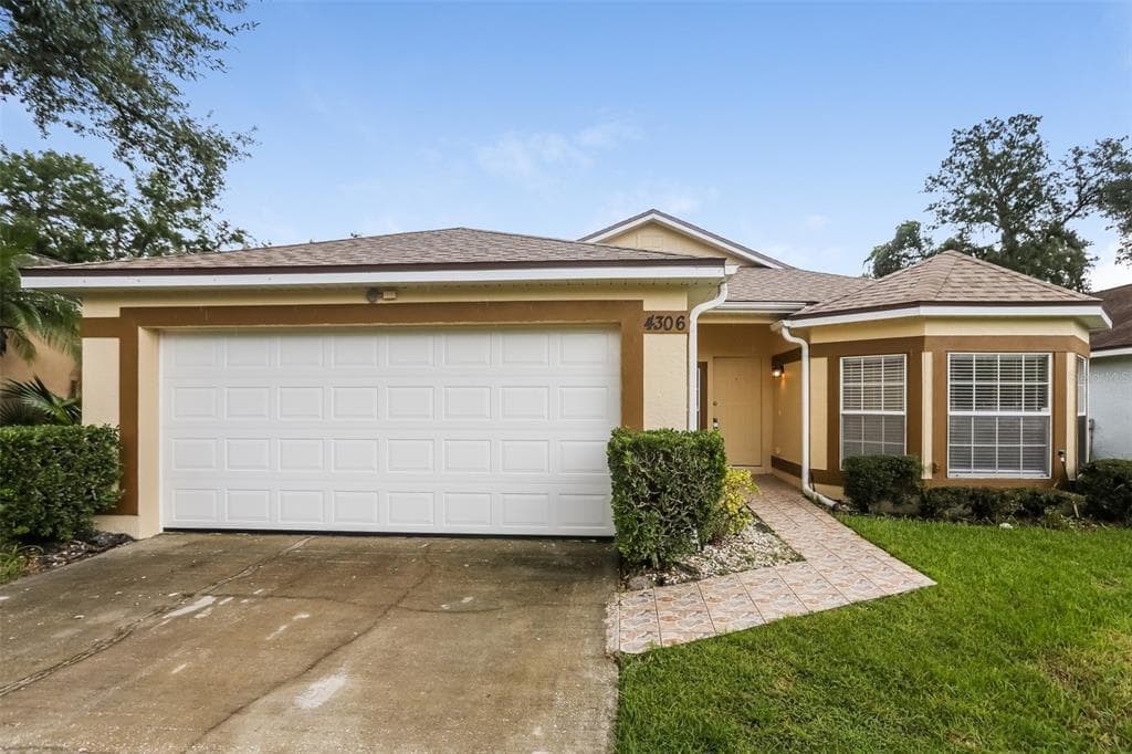 4306 CLOVERLEAF PLACE CASSELBERRY, FL 32707