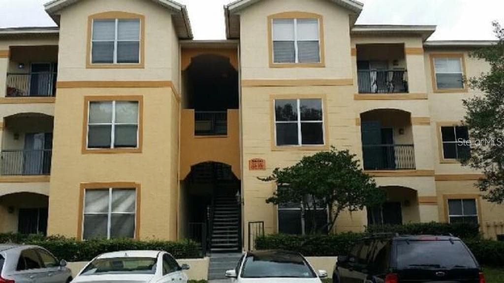 5608 PINNACLE HEIGHTS CIRCLE UNIT 202 TAMPA, FL 33624