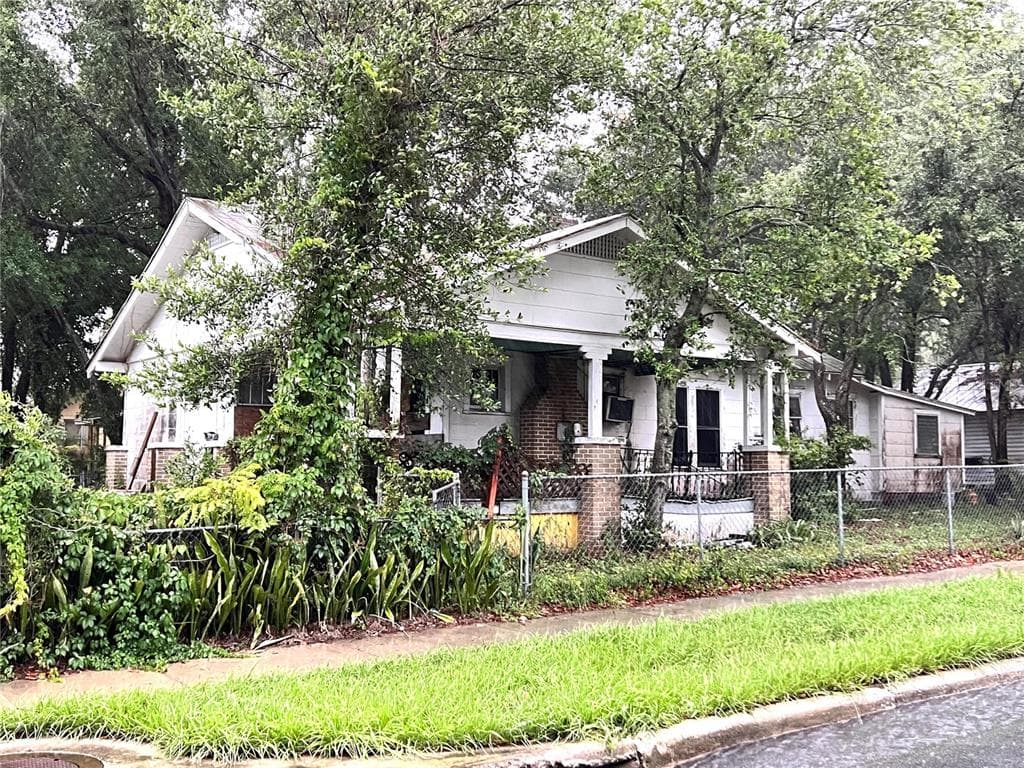 1148 N LAKE AVENUE LAKELAND, FL 33805