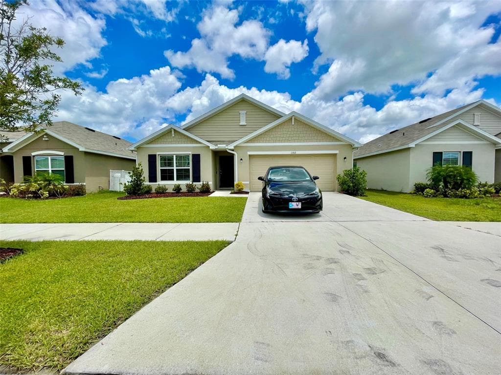 1102 COASTAL HAMMOCK AVENUE RUSKIN, FL 33570