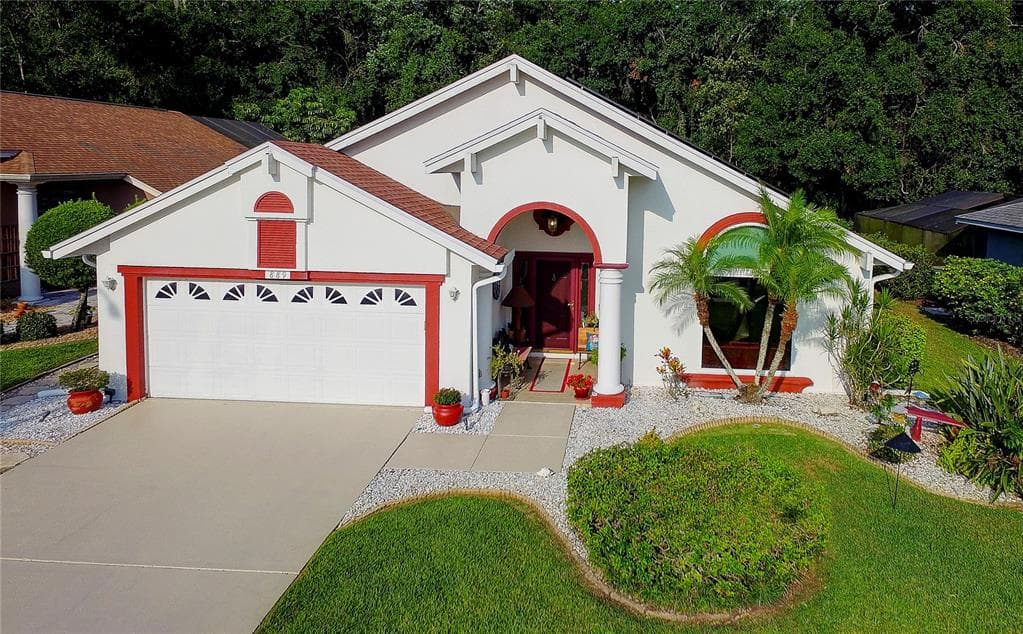 889 CRESTRIDGE CIRCLE