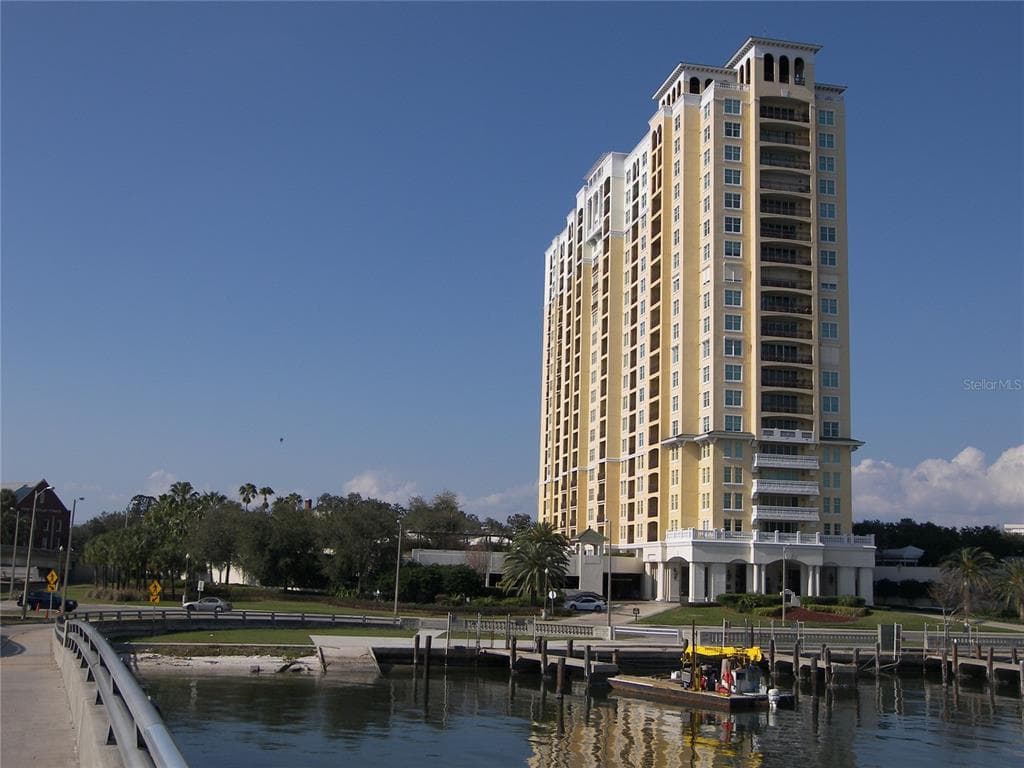 345 BAYSHORE BOULEVARD UNIT 1111 TAMPA, FL 33606