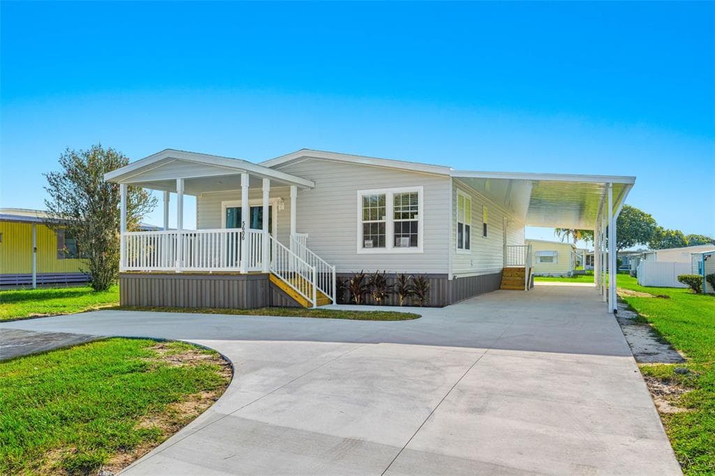 5606 DEAN DAIRY ROAD ZEPHYRHILLS, FL 33541