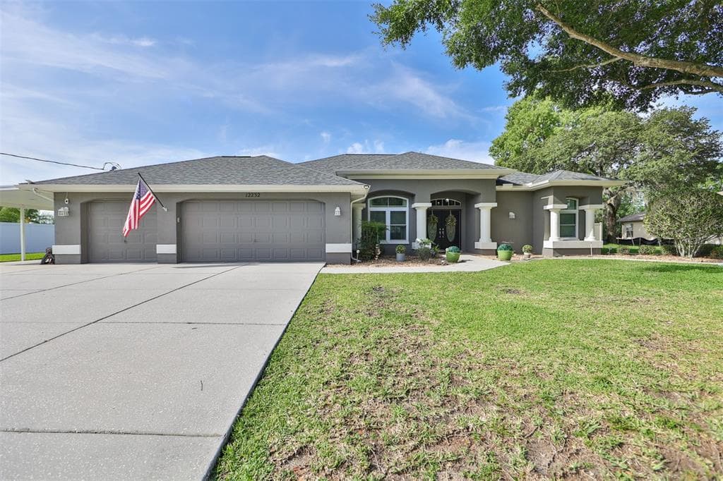 12232 GENTER DRIVE SPRING HILL, FL 34609