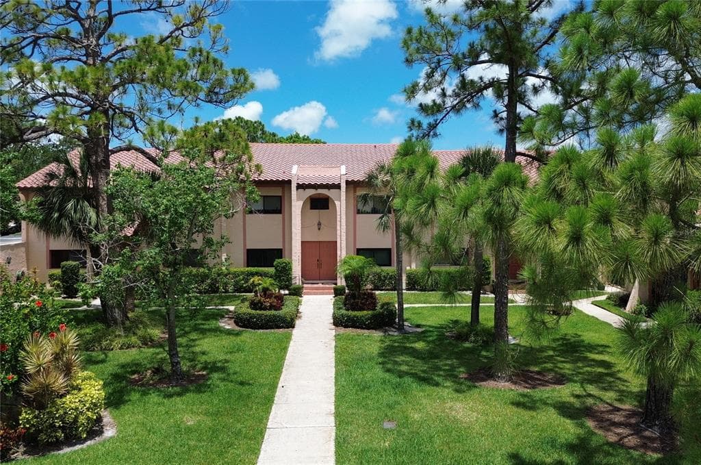 9527 86TH AVENUE UNIT 9527 SEMINOLE, FL 33777