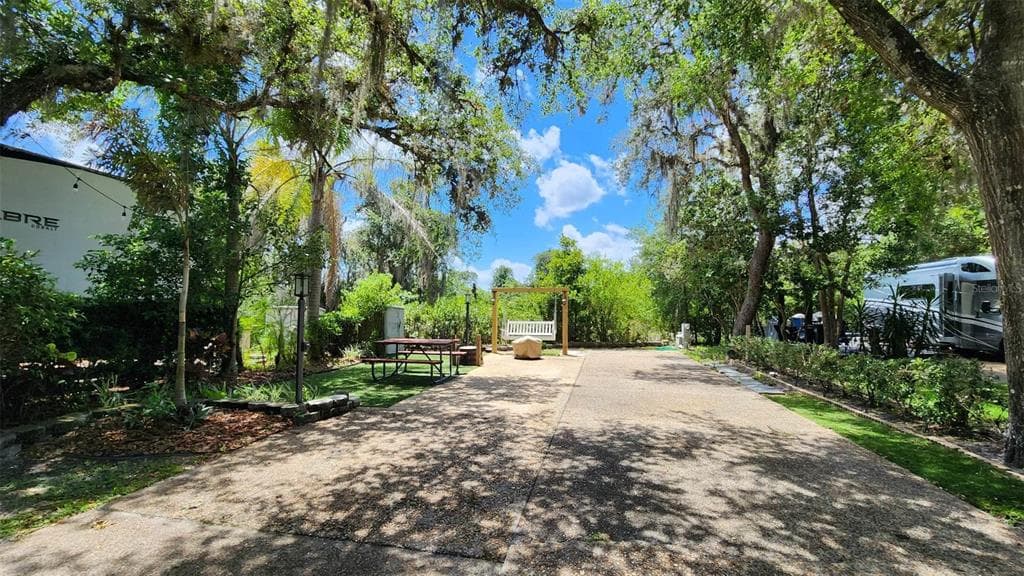 412 LONGHORN DRIVE RIVER RANCH, FL 33867