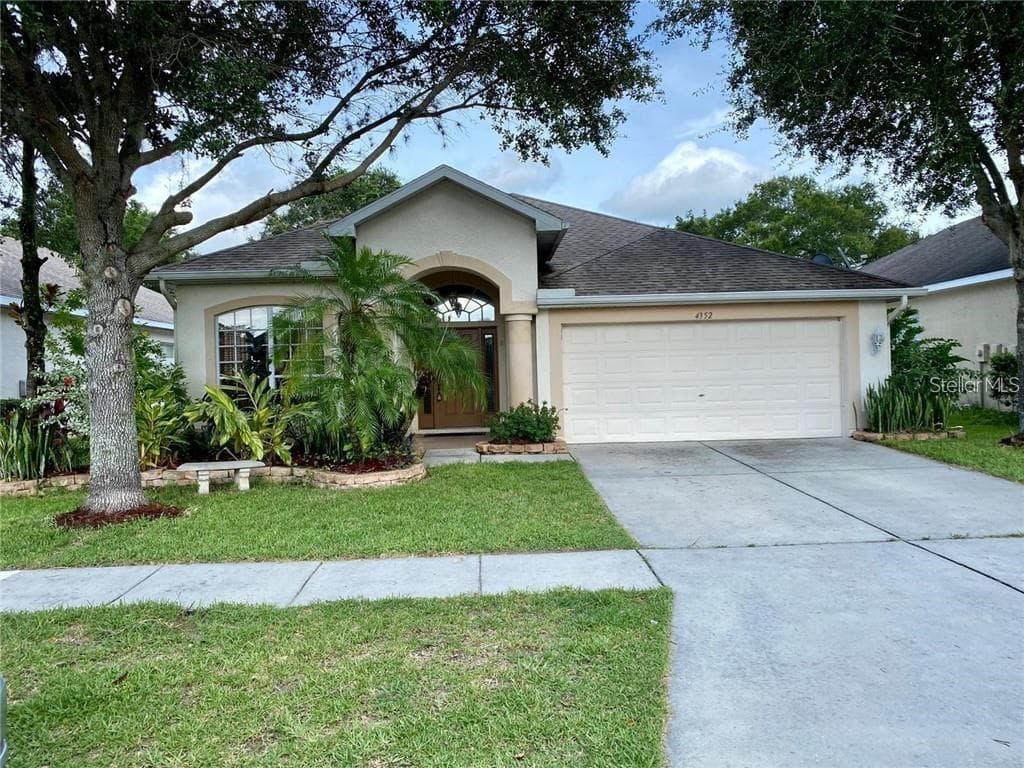 4352 HUDDLESTONE DRIVE