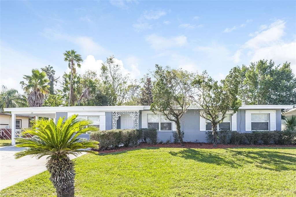 2210 BEATRICE DRIVE ORLANDO, FL 32810