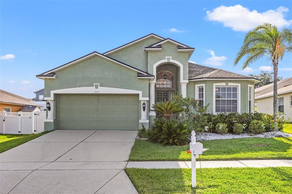 7858 MERCHANTVILLE CIRCLE ZEPHYRHILLS, FL 33540