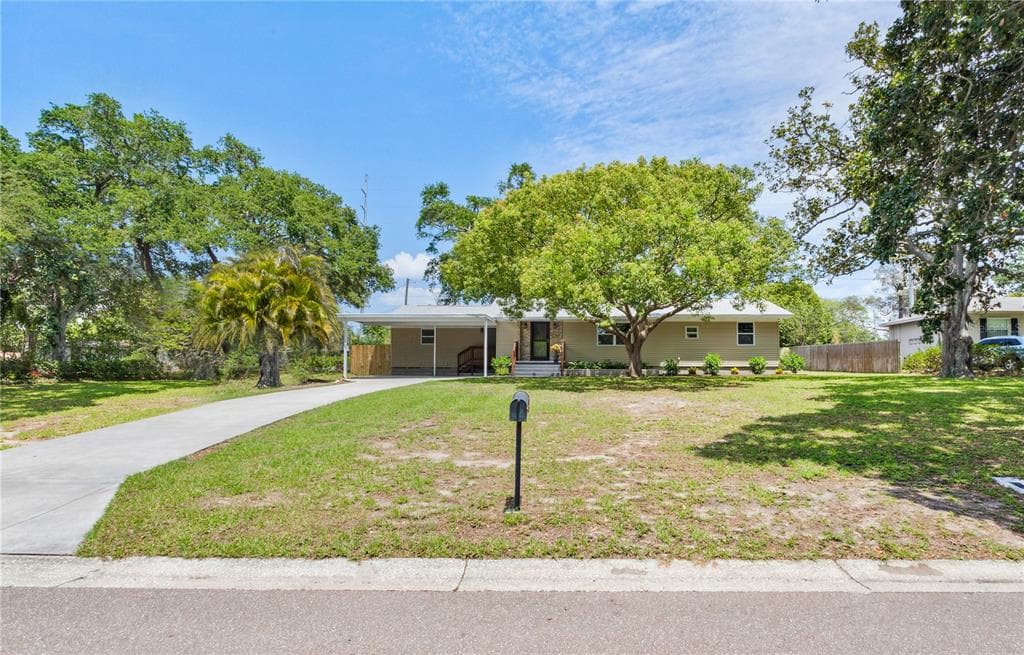 1019 PALM TERRACE DRIVE