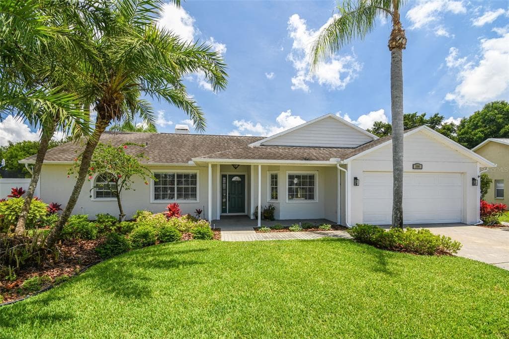 844 CHRISTINA CIRCLE OLDSMAR, FL 34677