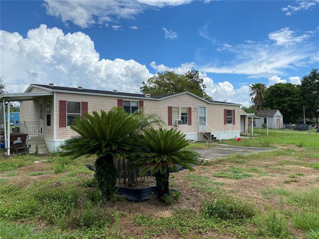 526 SUNRISE BOULEVARD POLK CITY, FL 33868