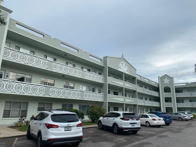 2257 WORLD PARKWAY BOULEVARD W UNIT 31 CLEARWATER, FL 33763