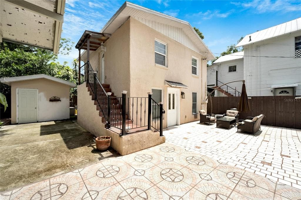 1212 E COLUMBUS DRIVE UNIT UP TAMPA, FL 33605