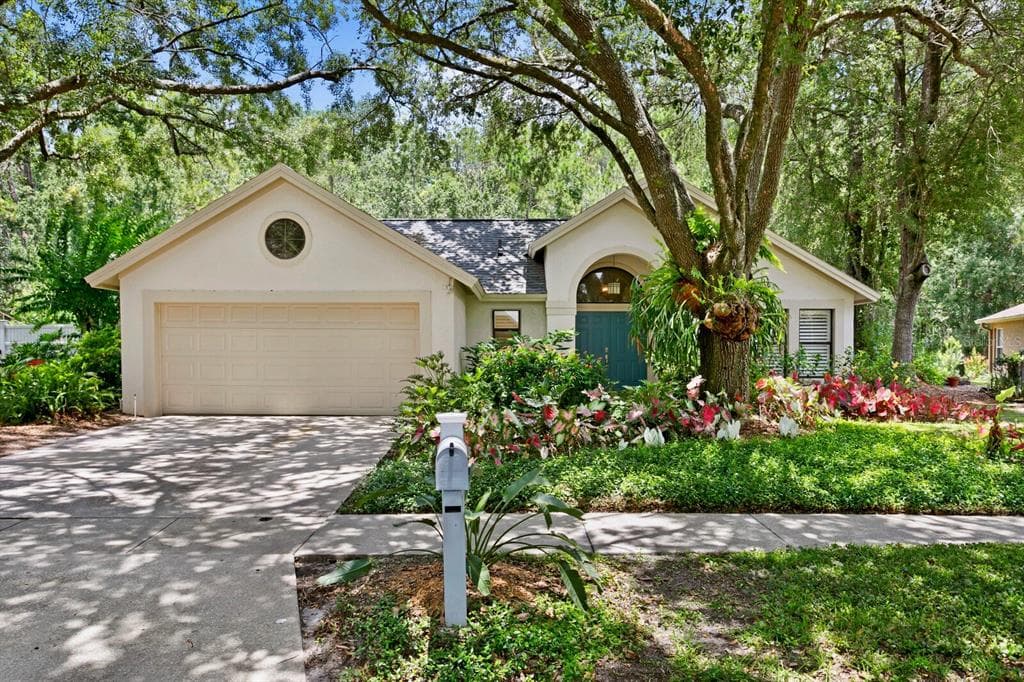 16006 PENWOOD DRIVE TAMPA, FL 33647