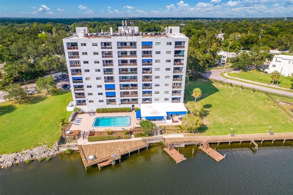 2780 N RIVERSIDE DRIVE UNIT 102 TAMPA, FL 33602