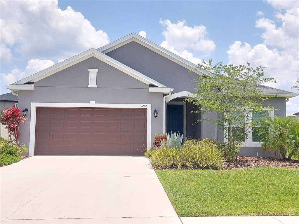 1252 MONTGOMERY BELL ROAD WESLEY CHAPEL, FL 33543