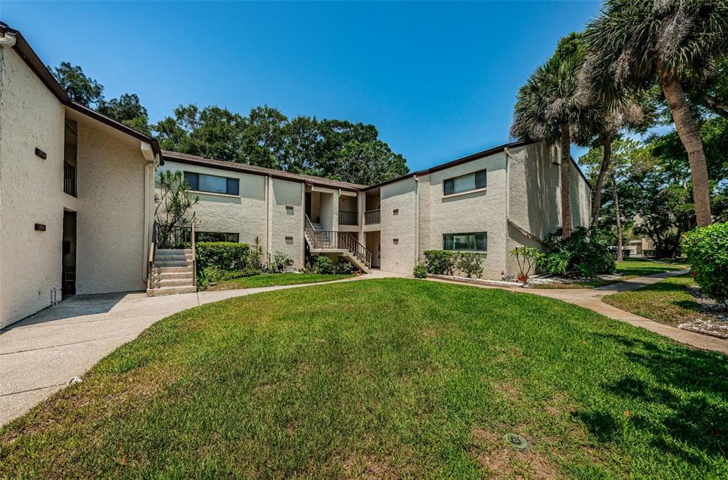700 STARKEY ROAD UNIT 1516 LARGO, FL 33771