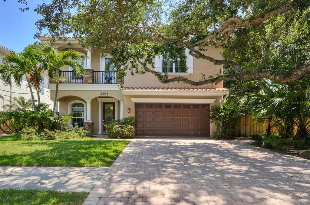 3304 W PALMIRA AVENUE